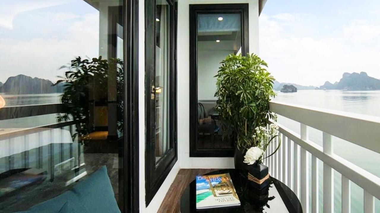 Lotus Elegance Cruise Otel Ha Long Dış mekan fotoğraf