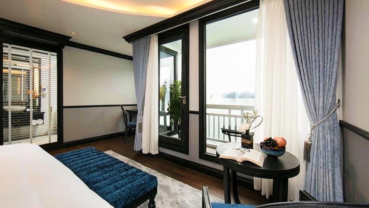 Lotus Elegance Cruise Otel Ha Long Dış mekan fotoğraf