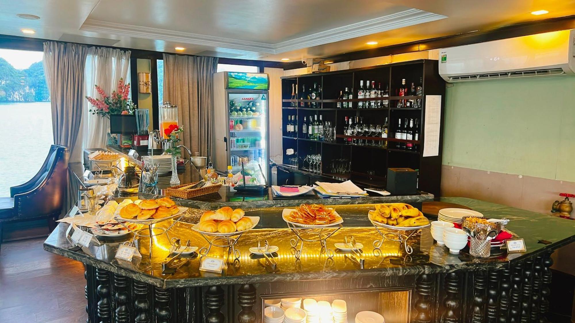 Lotus Elegance Cruise Otel Ha Long Dış mekan fotoğraf