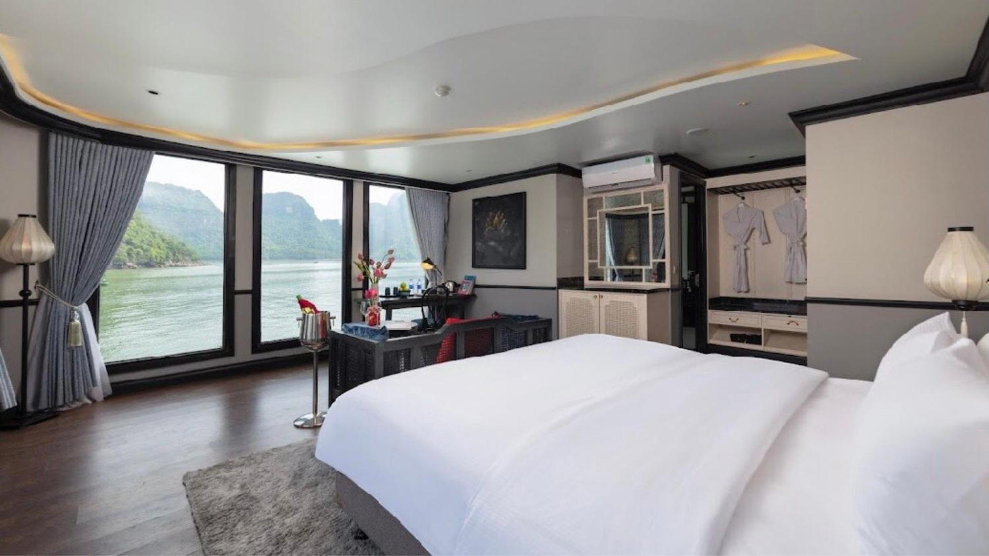 Lotus Elegance Cruise Otel Ha Long Dış mekan fotoğraf